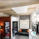 Studio 2 Apartment In The Historic Center 아파트 바리