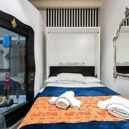 Studio 2 Apartment In The Historic Center