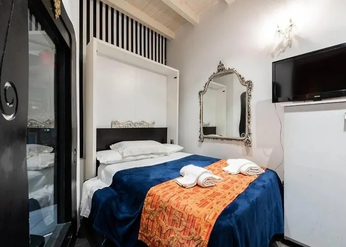 Studio 2 Apartment In The Historic Center * Bari