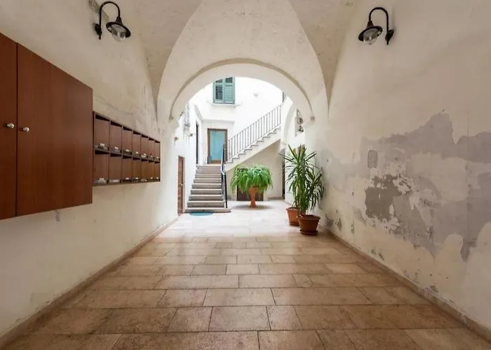 2 In The Historic Center Bari